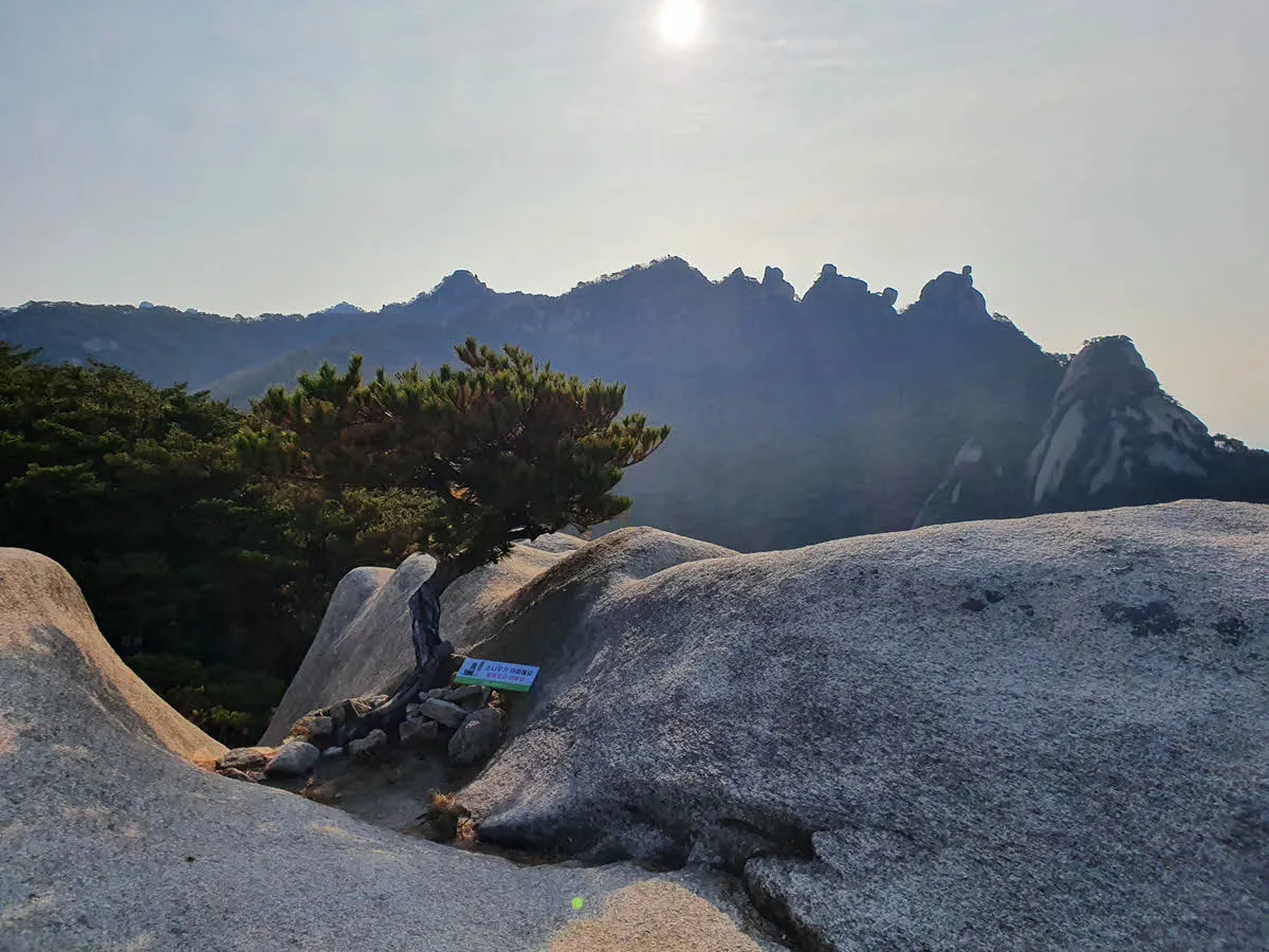 여성봉에서 바라본 오봉