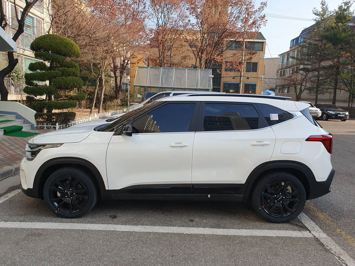 더 뉴 셀토스 시그니처 그래비티 옆 모습