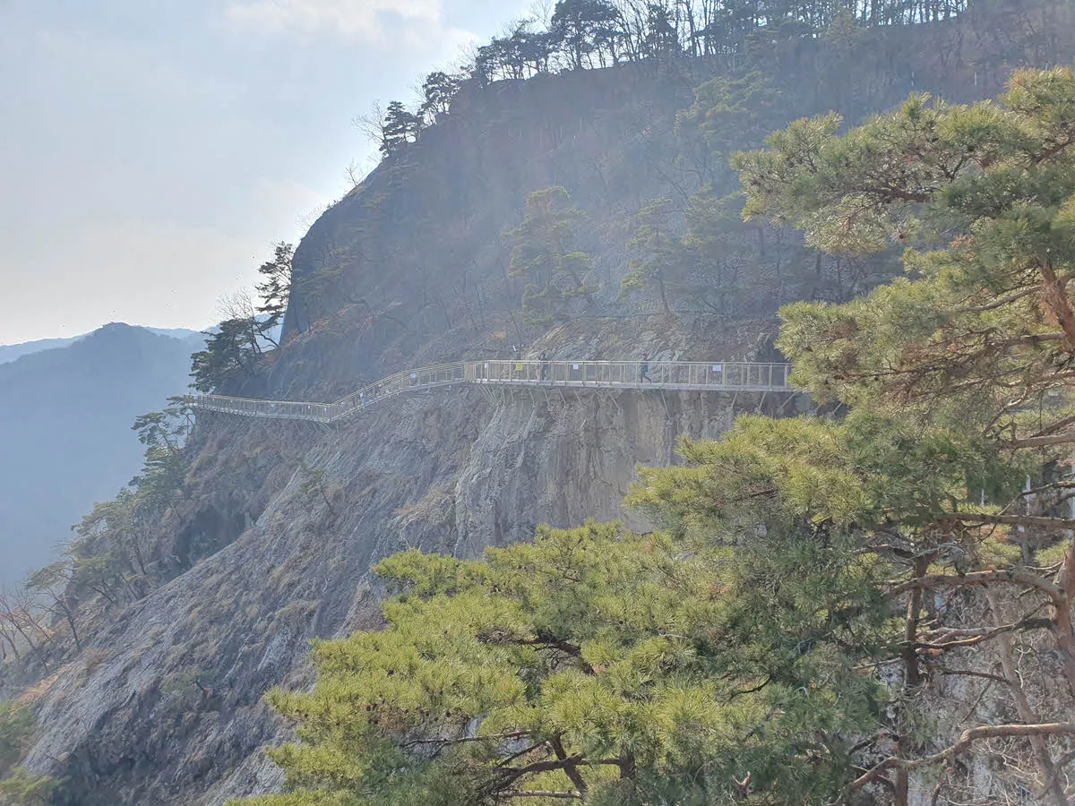 소금산 소금잔도