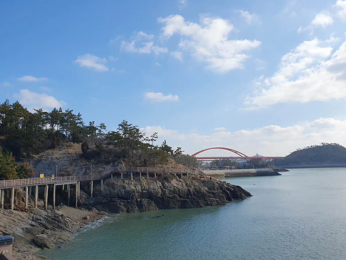 옥돌해수욕장 해변산책로