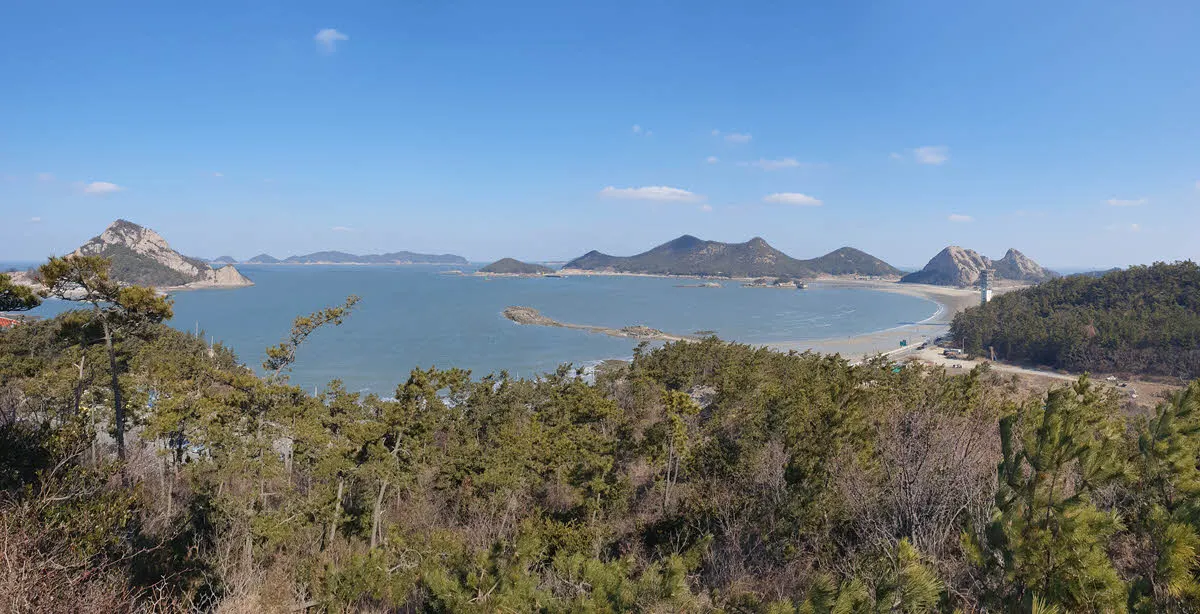 대장도의 대장봉과 선유도의 망주봉