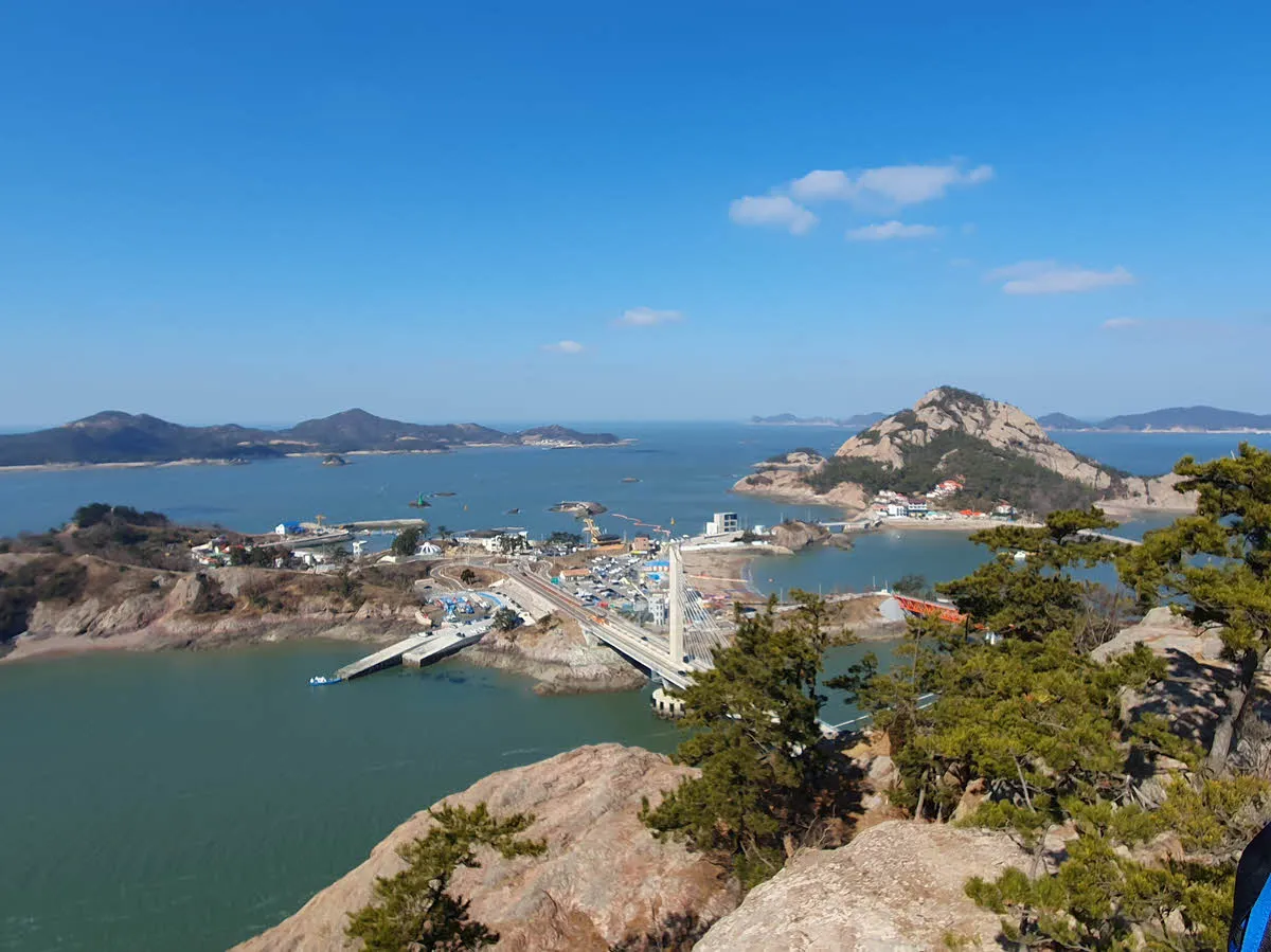 선유봉에서 바라본 장자도와 대장도(대장봉)