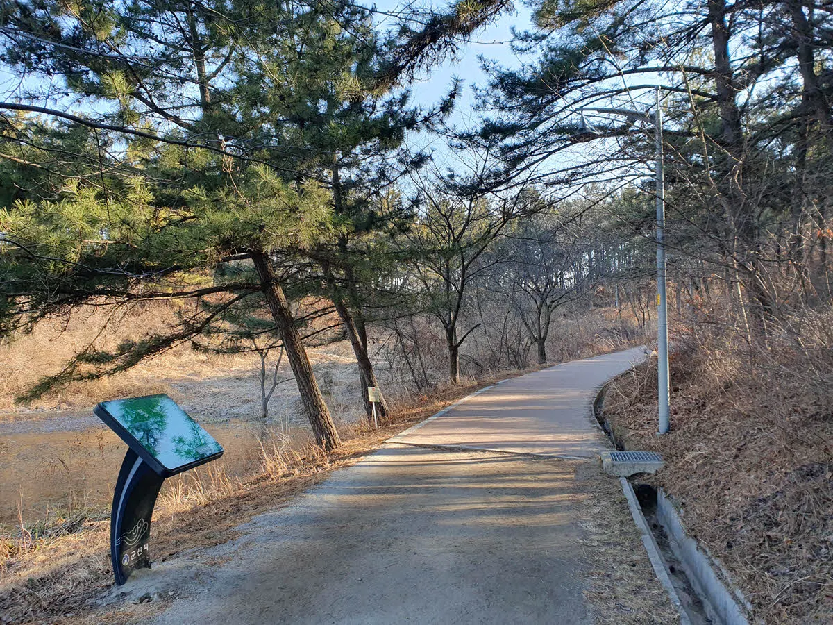 은파호수 수변 산책로