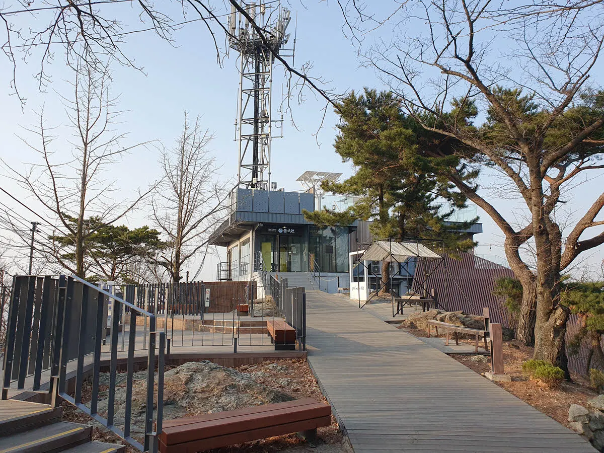 앞산 케이블카 하행 탑승장