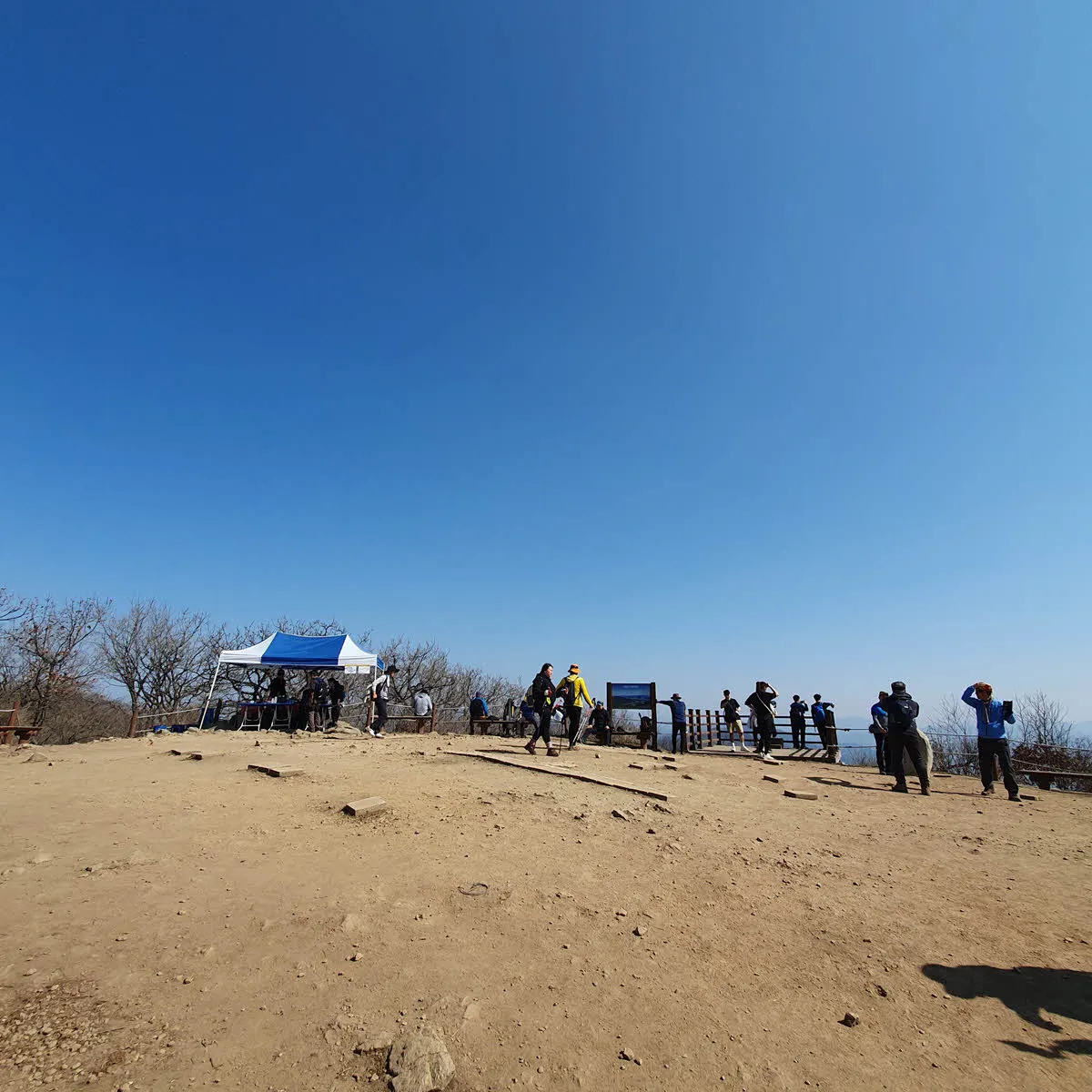 검단산 정상