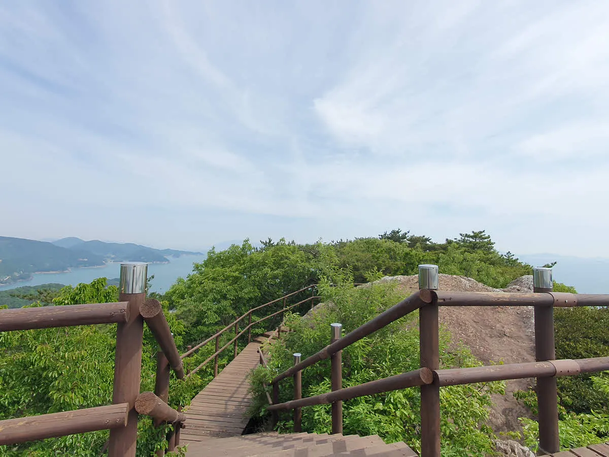 금오산 최고의 절경이 계속된다