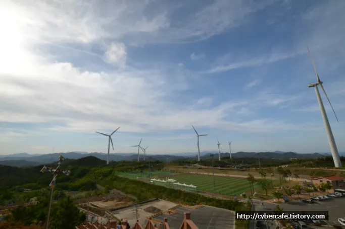 <title>영덕 풍력 발전 단지와 해맞이 공원 그리고 장사해수욕장</title>