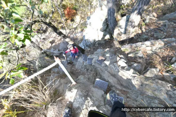 등산의 재미를 느끼게 해주는 강원도 홍천의 팔봉산 종주기