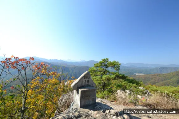 등산의 재미를 느끼게 해주는 강원도 홍천의 팔봉산 종주기
