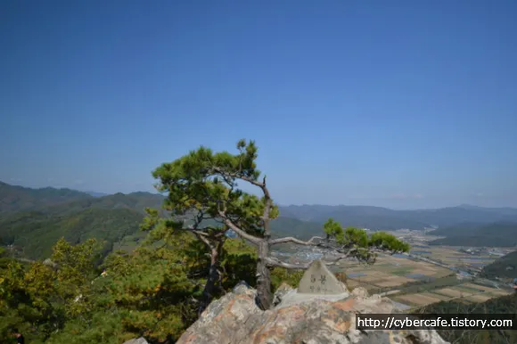 등산의 재미를 느끼게 해주는 강원도 홍천의 팔봉산 종주기