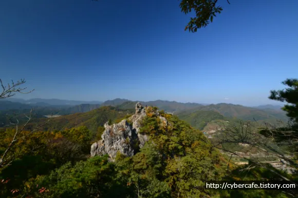등산의 재미를 느끼게 해주는 강원도 홍천의 팔봉산 종주기