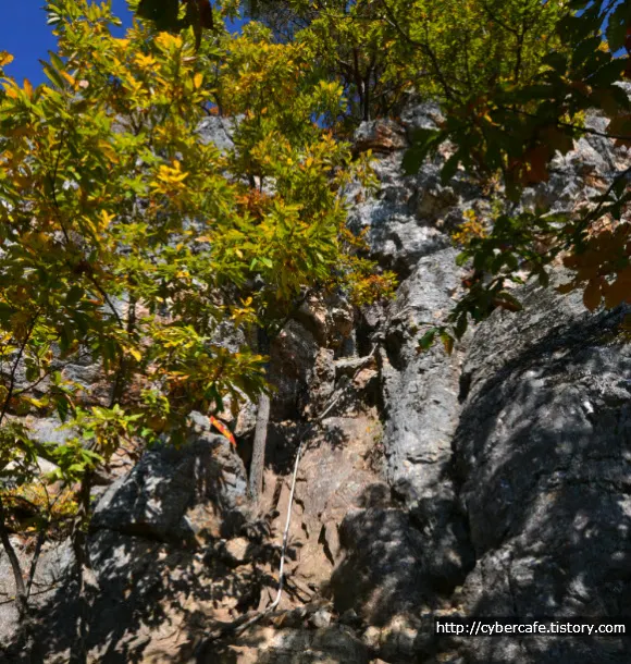 등산의 재미를 느끼게 해주는 강원도 홍천의 팔봉산 종주기
