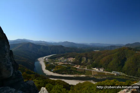 등산의 재미를 느끼게 해주는 강원도 홍천의 팔봉산 종주기