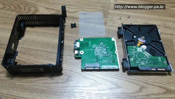 벽돌이 된 My Book Live를 VMWare를 이용해 공장 초기화 하기