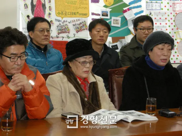 잇따른 교학사 역사 교과서 채택 취소와 새누리당의 신경질적인 반응
