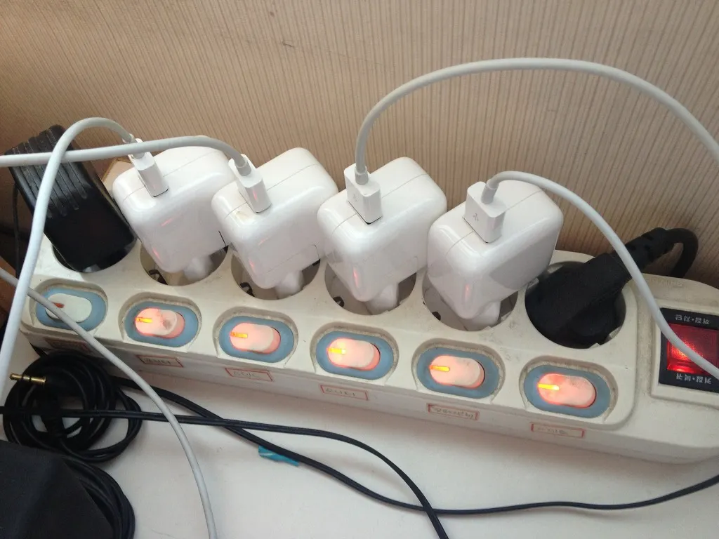 멀티충전기 - ANKER 40W (USB 5포트/각각 5V/2.5A 지원 - 최대 8A)