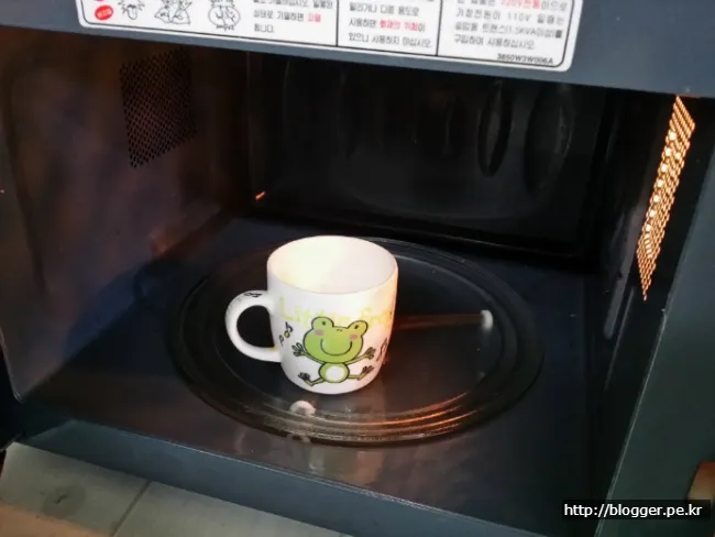 집에서 카페라떼 만들어 마시기