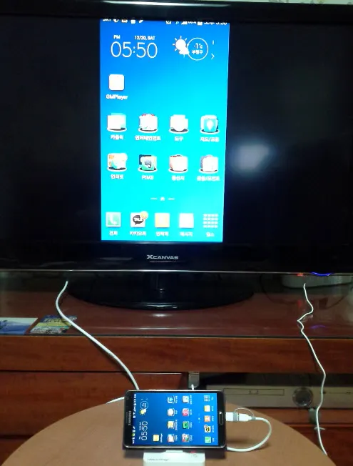 다양한 용도의 MHL 케이블 용도의 도킹스테이션 (오리온 아이웍스테이션)