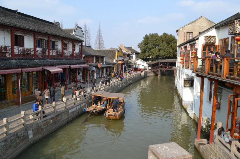 강남수향(江南水鄕)마을 중 하나인 상하이의 주가각(朱家角)