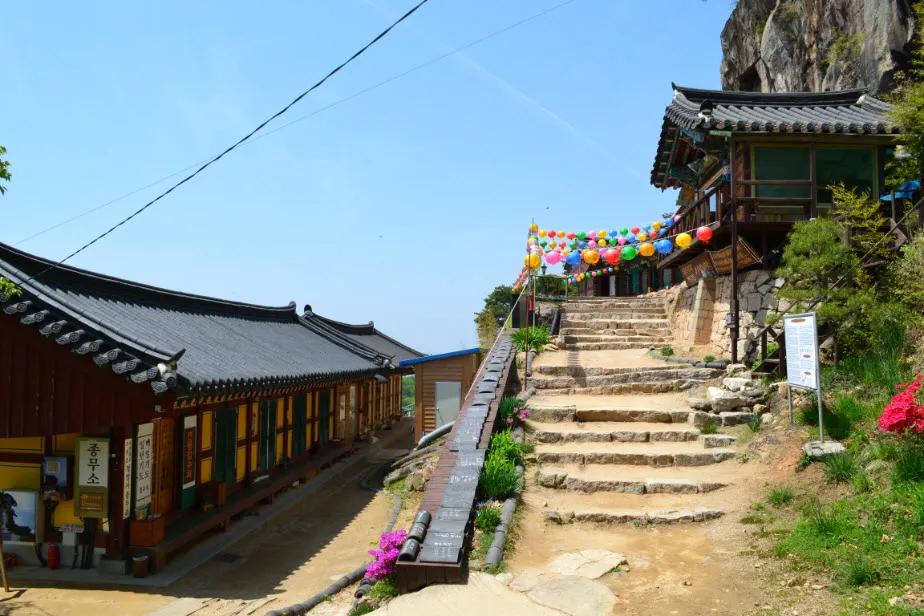 [걷기좋은길] 제천 자드락길 2코스와 정방사