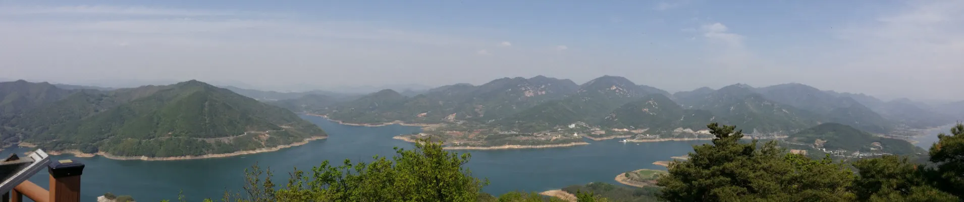 제천 비봉산의 청풍호 관광모노레일