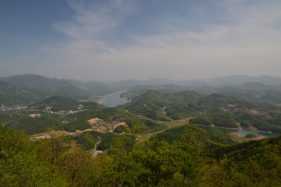 제천 비봉산의 청풍호 관광모노레일