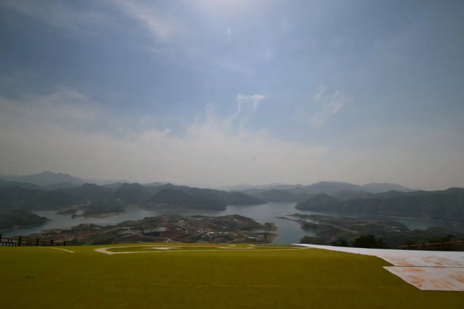 제천 비봉산의 청풍호 관광모노레일