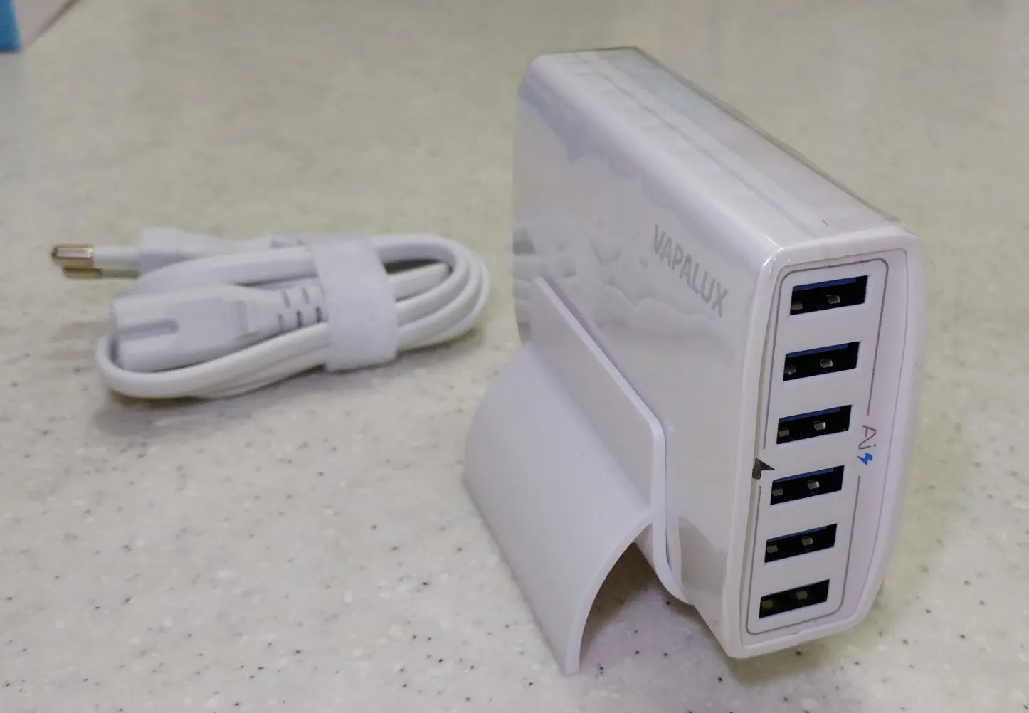 클레버 6포트 터보 USB 충전기