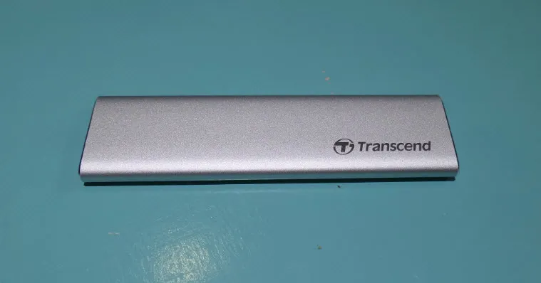 M2 SSD를 외장하드로 만들어주는 케이스 (Transcend TS-CM80S)