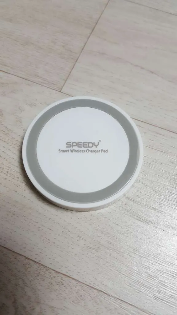 스마트폰 무선 충전기 - Speedy
