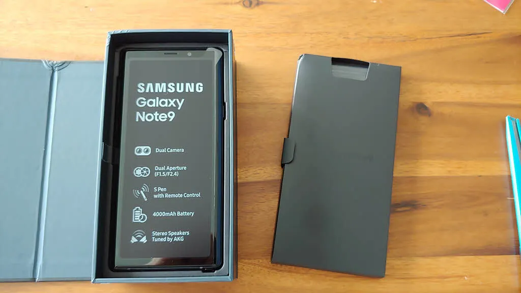 갤럭시 노트9(GalaxyNote9) 개봉기 및 S펜 설정 보기