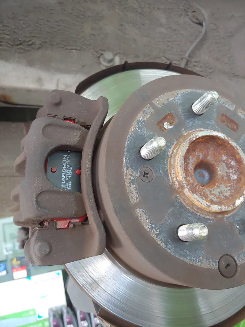 포르테 GDI 수리 (타이어, 브라이크패드, 엔진오일, 휠얼라인먼트)