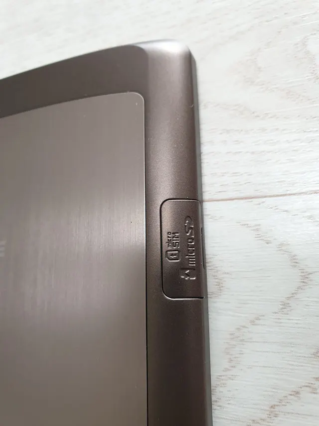 LG GPAD 2 8.3 - LTE를 지원하는 8인치 태블릿