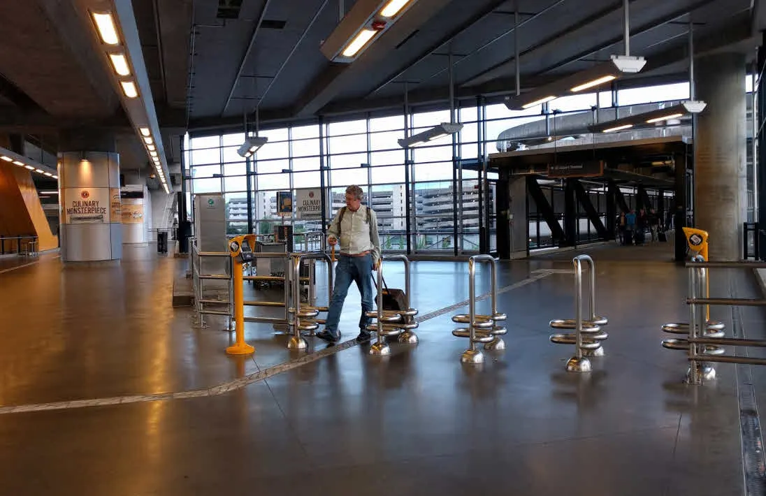 시애틀 타코마 국제공항에서 Westlake역 가는 Link Light Rail 타기