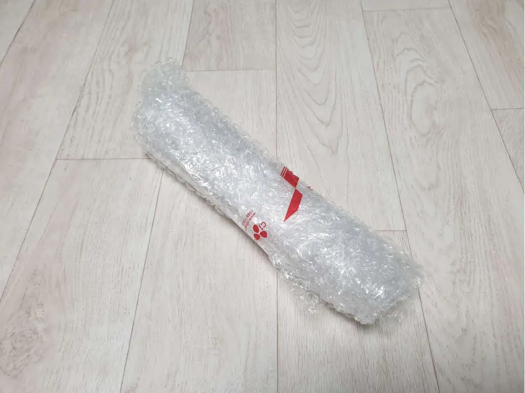 뽁뽁이(?)로 감싼 튼튼한 포장