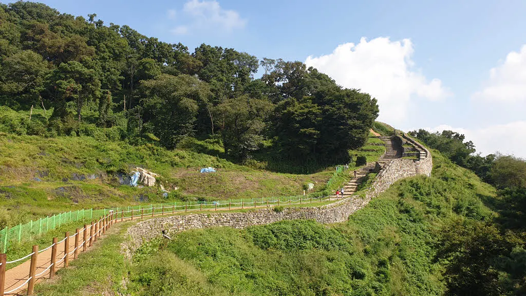 오산시 독산성 성곽길