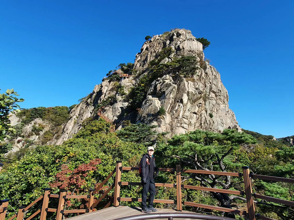 제3전망대에서 임꺽정봉과 함께