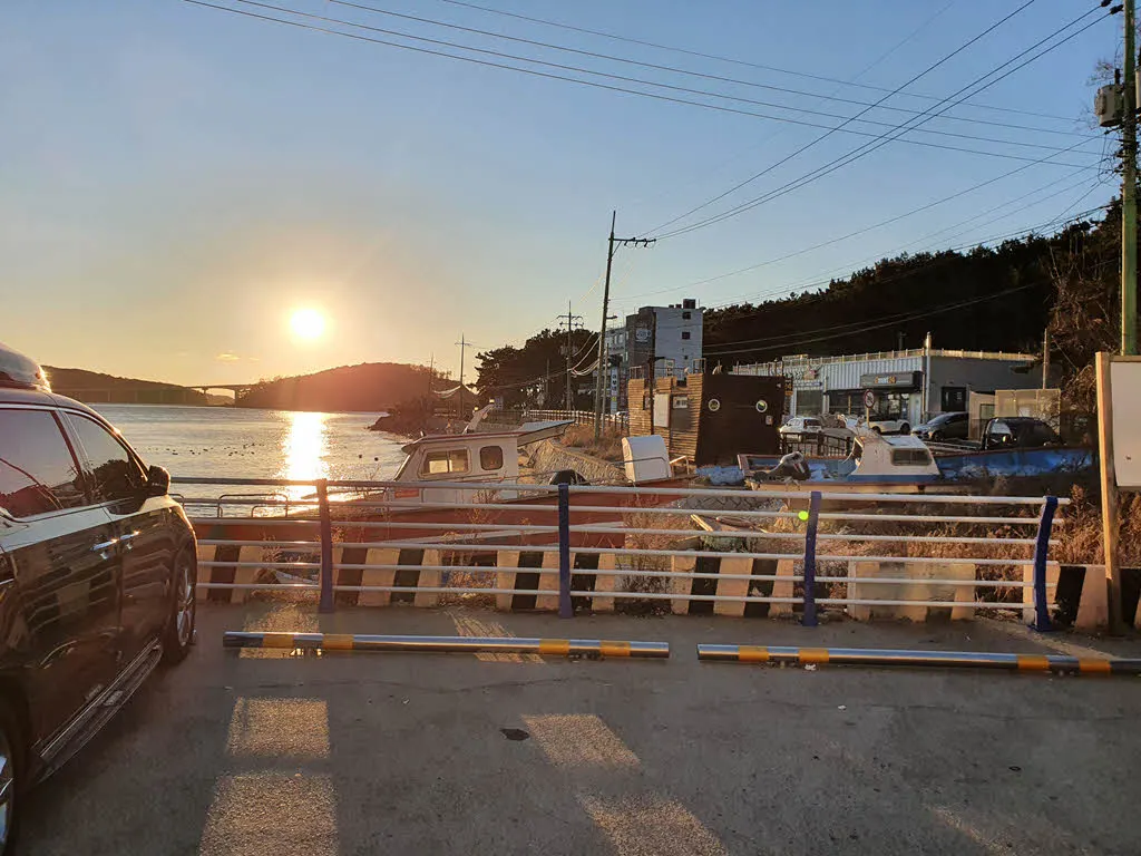 용유도 거잠포 선착장에서 바라본 해넘이