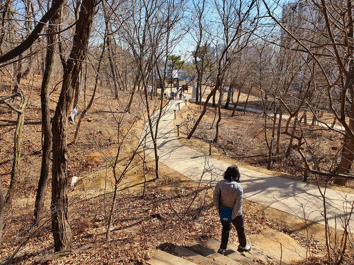 만수산 무장애길 입구