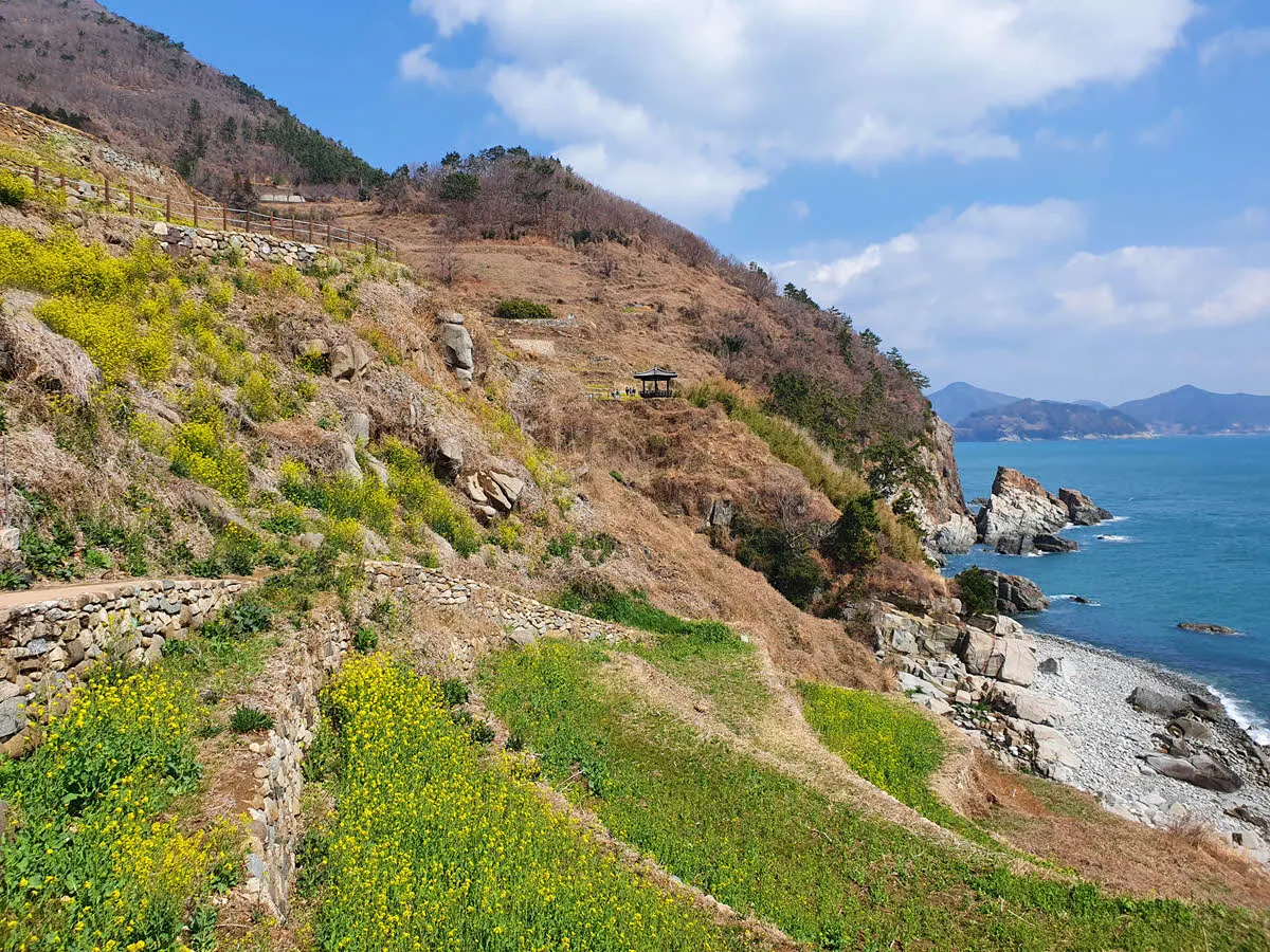 다랭이마을 해안절벽