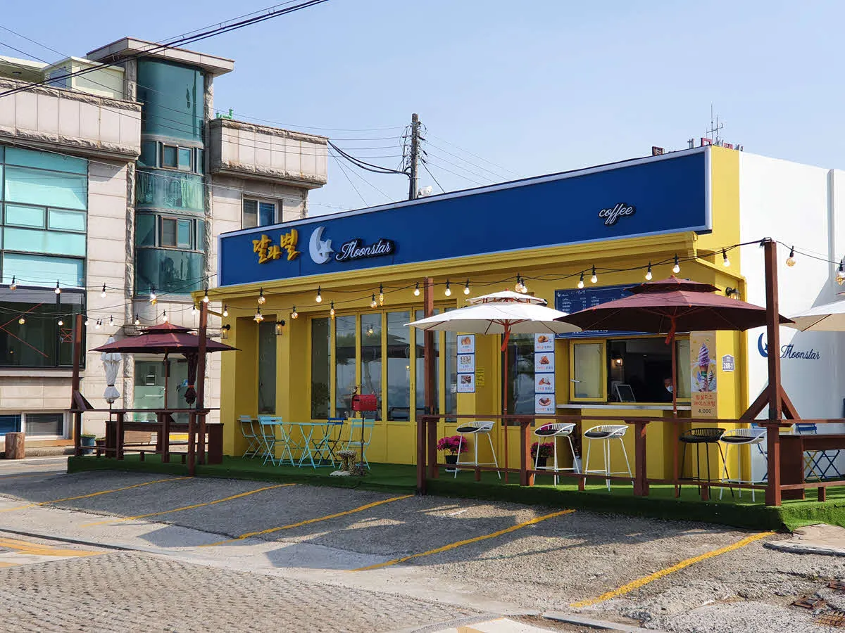 제부해수욕장 앞 예쁜 카페