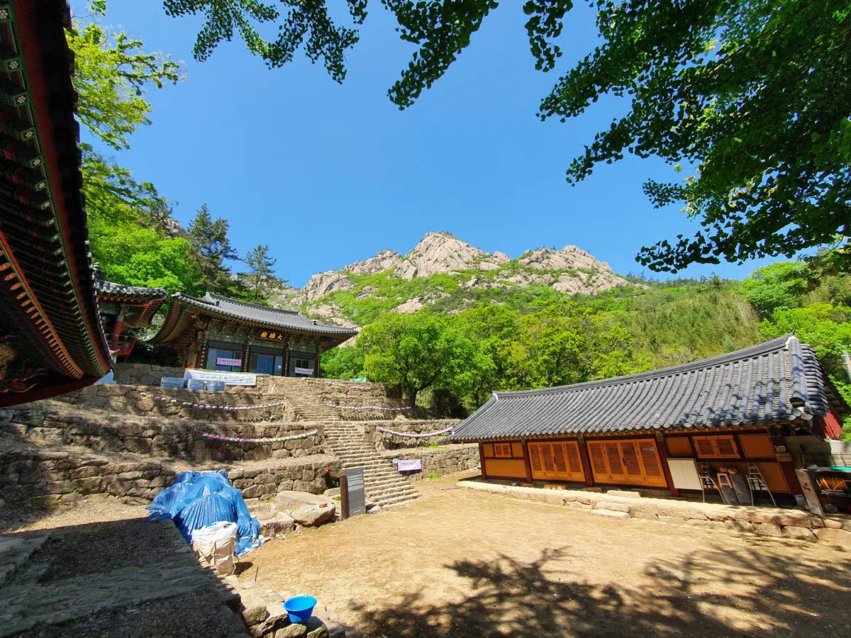 천황사와 월출산 장군봉