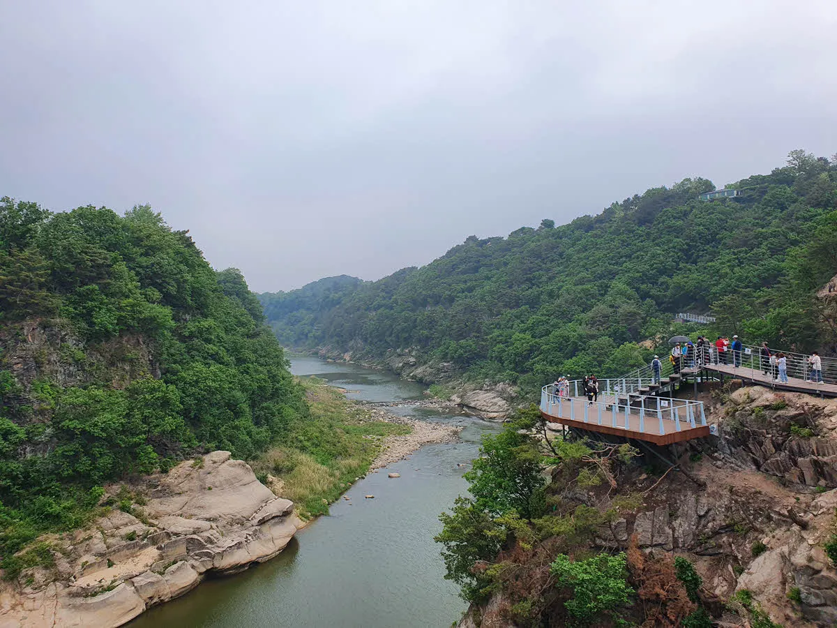잔도길에서 바라본 한탄강