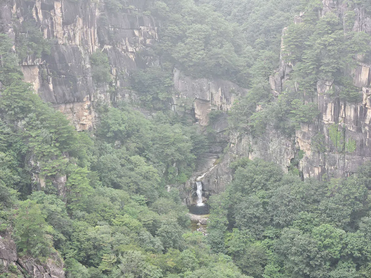 관음폭포로 추정