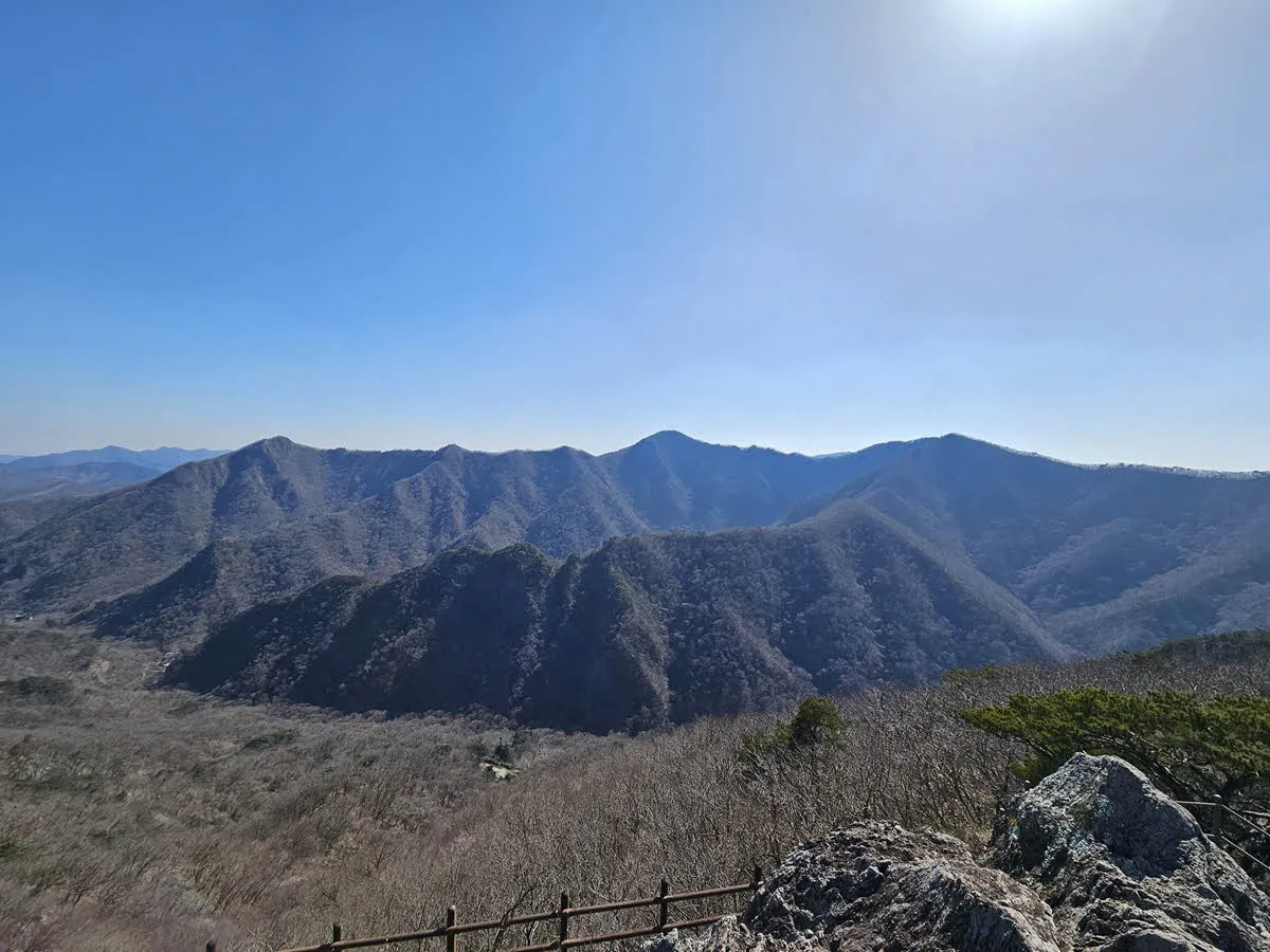 우리가 걸어온 6봉 환종주 코스가 다 보인다