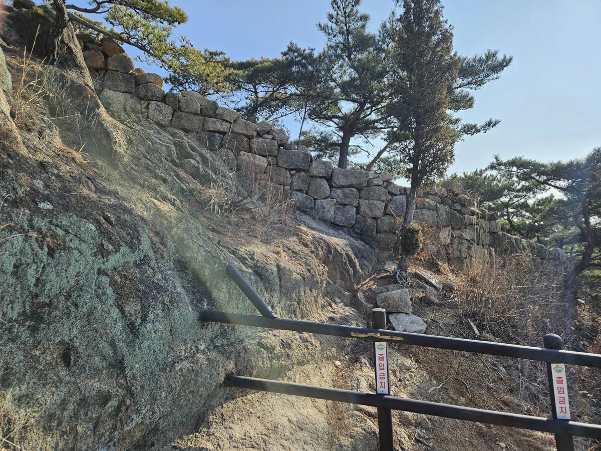 탕춘대성 성곽길