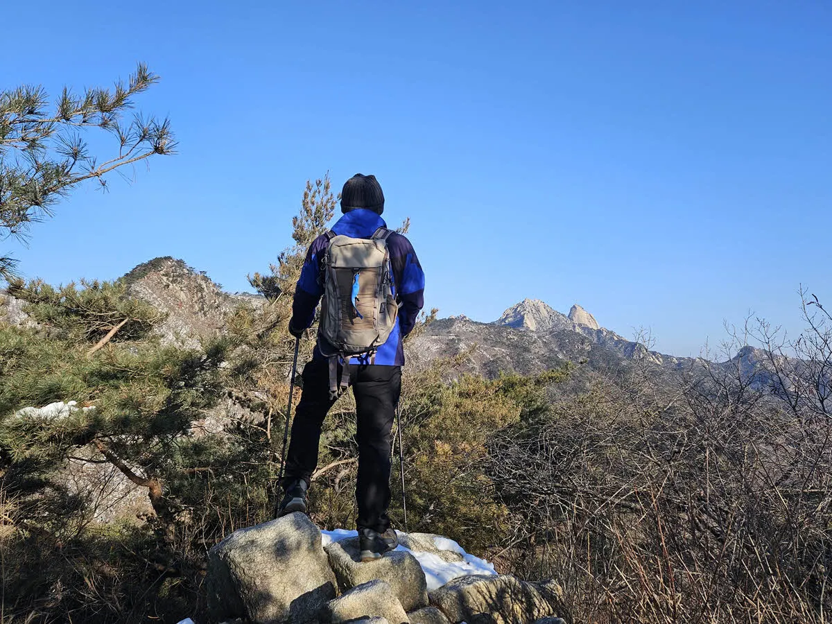 문필봉에서 바라보는 북한산 백운대