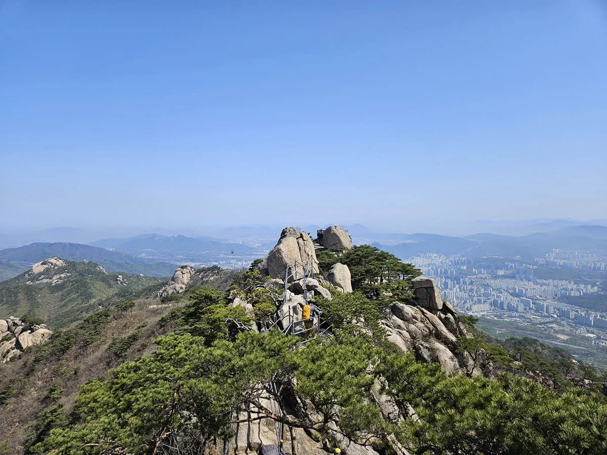 Y계곡 신선대 쪽에서 바라본 포대능선 방면