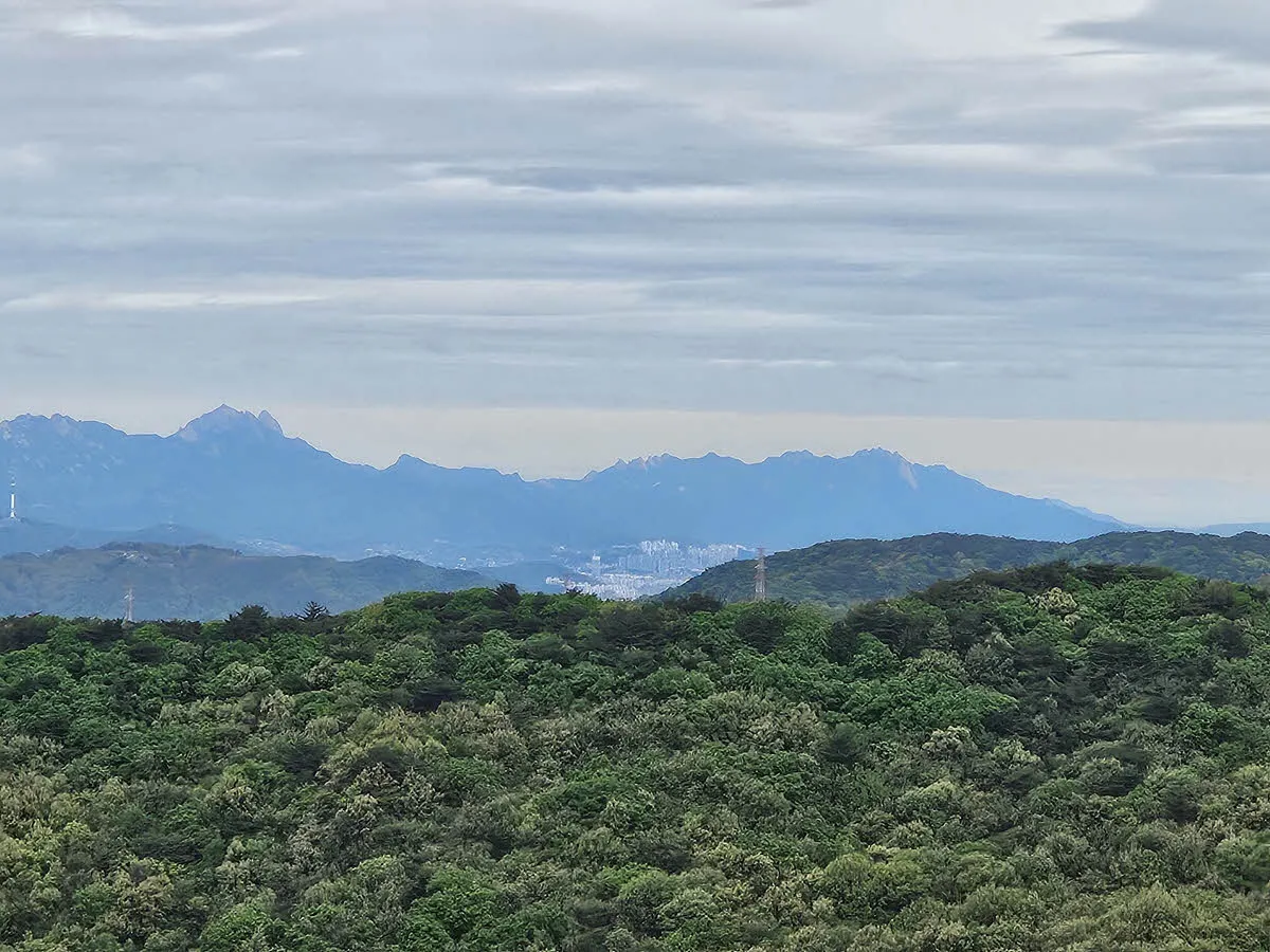 바라산에서 보이는 북한산과 도봉산