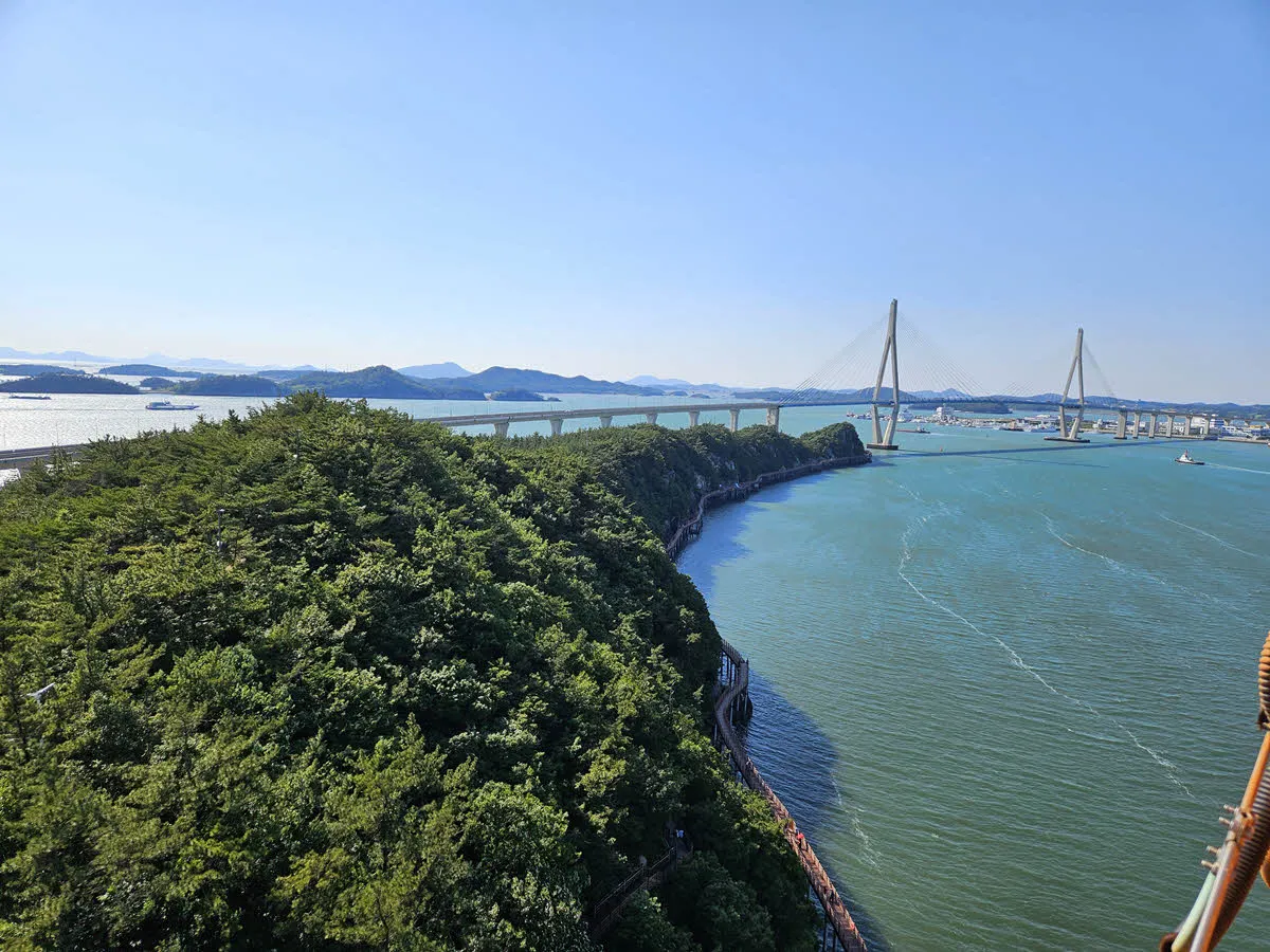 고하도 전망대에서 바라본 고하도 바다데크길